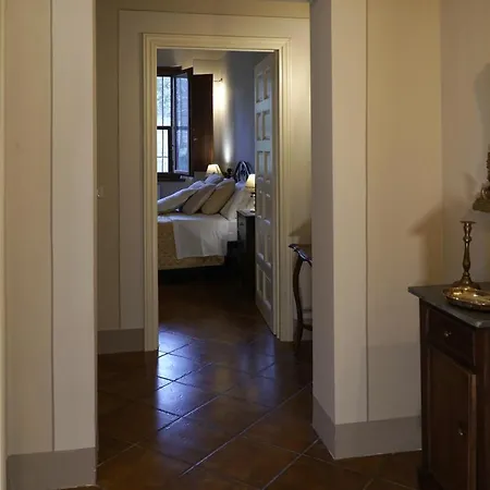 La Contea Farmhouse