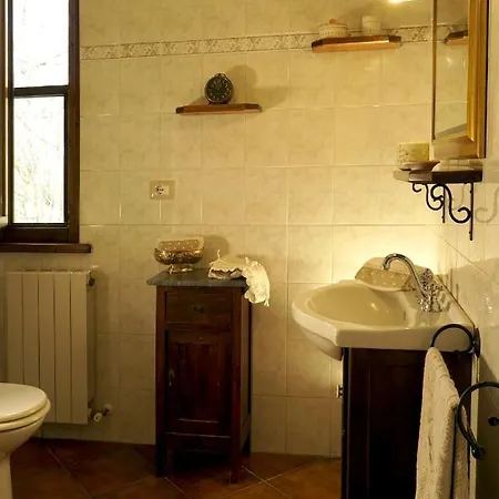 La Contea Farmhouse Country house